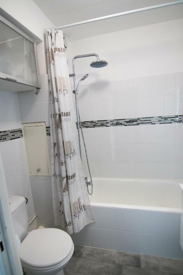 "Les Voiles" Hyeres Apartment ภายนอก รูปภาพ